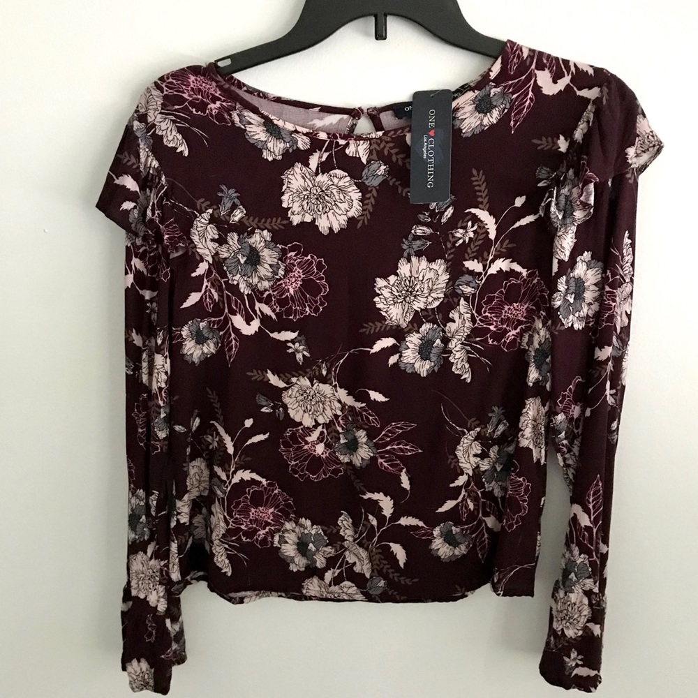 NWT One clothing floral long sleeve top